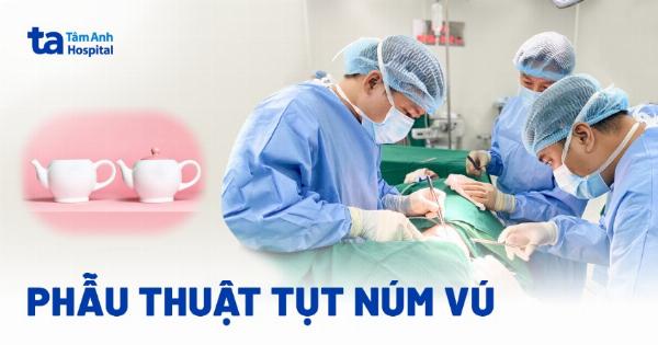 Hình ảnh đĩa dưa hấu tươi mát và mũi được băng bó nhẹ nhàng, thể hiện sự phục hồi sau phẫu thuật thẩm mỹ với dinh dưỡng từ trái cây