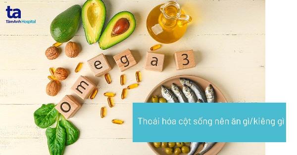Infographic minh họa chế độ ăn uống chi tiết nên và kiêng sau nâng mũi