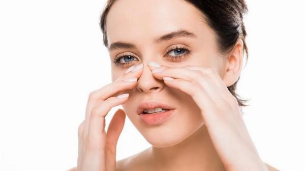 Hình ảnh minh họa dấu hiệu nhiễm trùng mũi sau nâng mũi sụn sườn