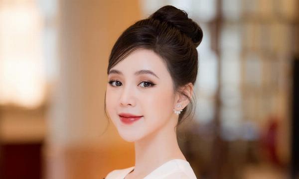 Chuyên gia phân tích dáng mũi cao thẳng thanh thoát của Quỳnh Kool